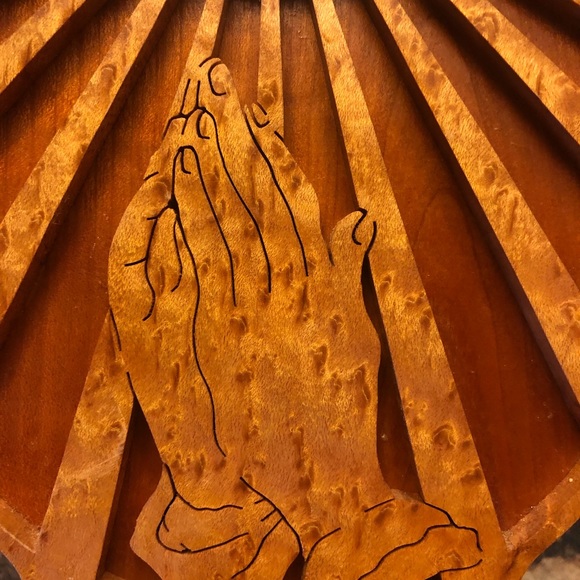 Handmade clock beautiful praying hands - Picture 4 of 6